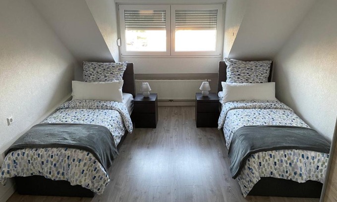 Rastatt House | Apartment Delux mit 4 Schlafzimmer