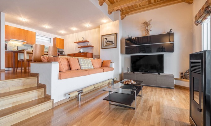 Pradollano Apartment | Apartment 'Duplex 13D' with Mountain View and Private Terrace