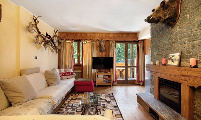 Gressan Apartment | Apartment 'E11even - Pila Appartamenti' with Mountain View, Private Terrace and Balcony