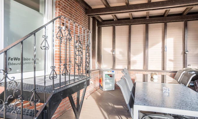 Wilhelmshaven Apartment | Apartment Ebbe und Flut with Balcony, Covered Terrace