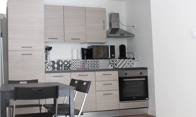 Belsunce Apartment | Apartment Ephemere Colbert