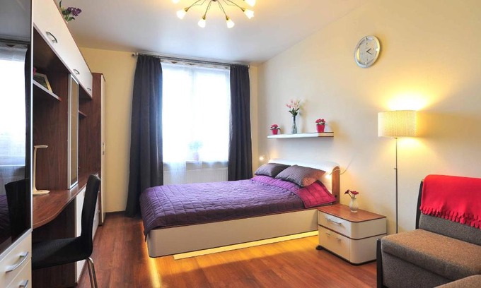 Kalininsky Apartment | Apartment Evia