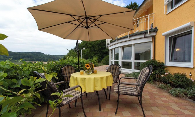 Owingen Apartment | Apartment 'Ferienparadies Bodensee Fewo1' with Mountain View, Shared Pool and Wi-Fi