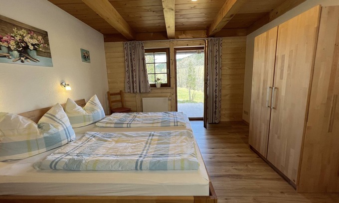 Titisee-Neustadt Apartment | Apartment 'Ferienwohnung Sonnenschein, 80 Qm' with Mountain View, Private Terrace and Shared Garden