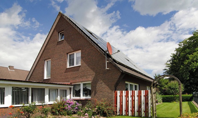 Ochtersum Apartment | Apartment 'Ferienhaus Gerda Wohnung 1' with Private Terrace, Private Garden and Wi-Fi