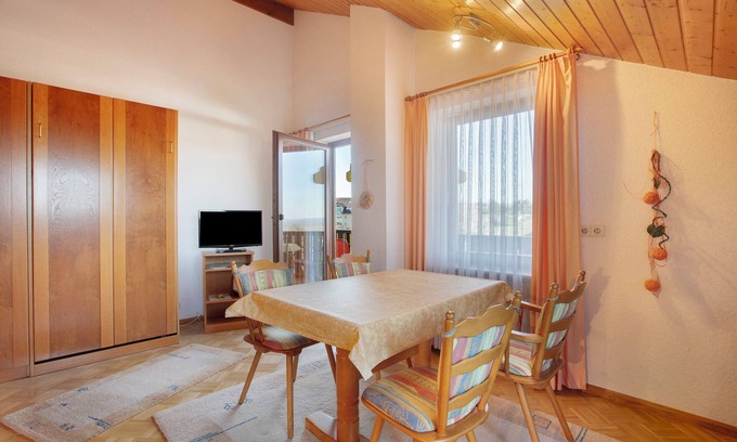 Bad Bellingen Apartment | Apartment 'Ferienwohnung 5' with Balcony and Wi-Fi