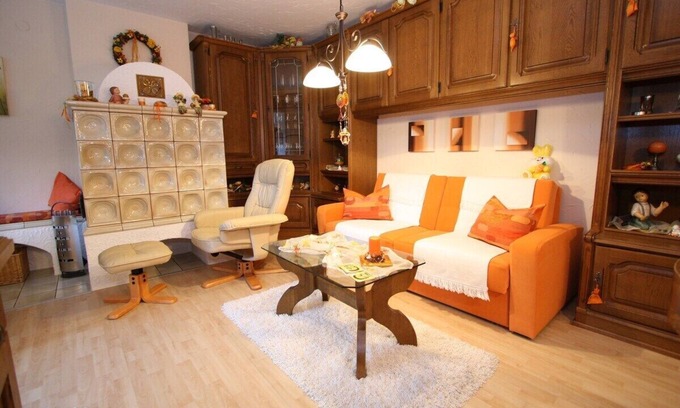 Hinterthal Apartment | Apartment 'Ferienwohnung Hinterthal' with Mountain View, Shared Garden and Wi-Fi