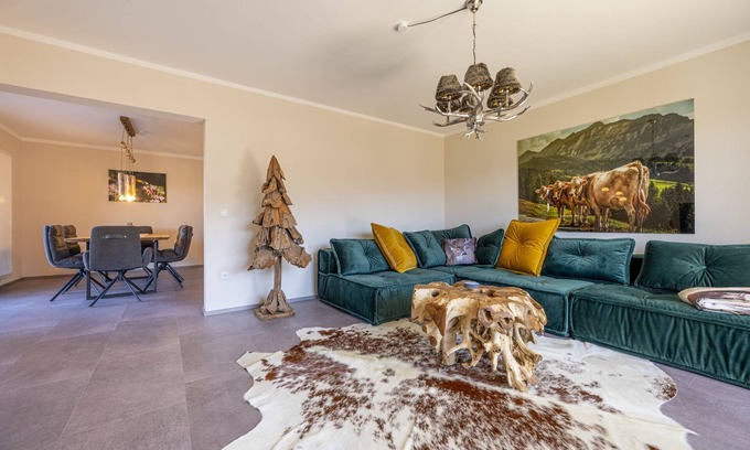 Loffenau Apartment | Apartment 'Ferienwohnung Auerhahn' with Mountain View, Private Terrace and Wi-Fi
