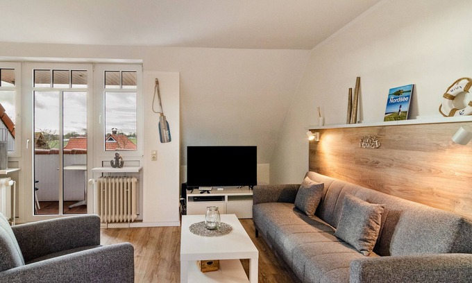 Schillig Apartment | Apartment 'Ferienwohnung Boje 20' with Balcony and Wi-Fi
