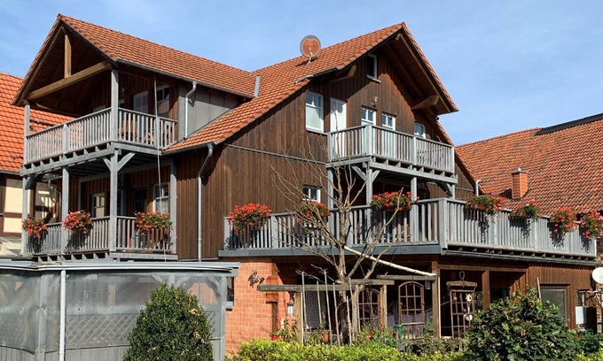 Netze Apartment | Apartment 'Ferienwohnung Hof Schäfer' with Balcony and Wi-Fi