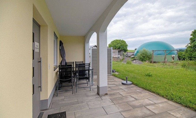 Goppertsweiler Apartment | Apartment 'Fewo Bergblickle' with Mountain View, Shared Pool and Wi-Fi