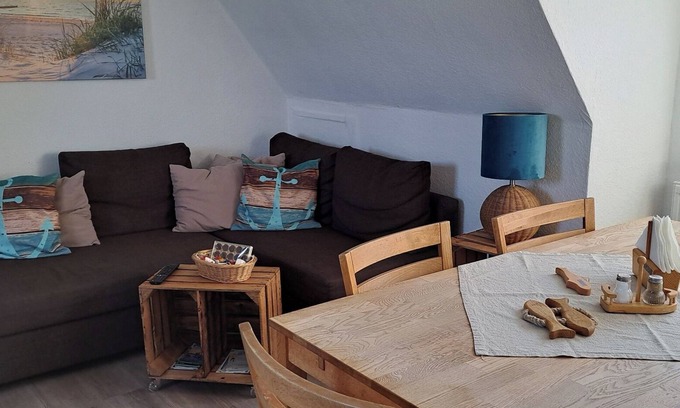 Pellworm Apartment | Apartment 'Fewo Sandbank' with Shared Terrace, Shared Garden and Wi-Fi