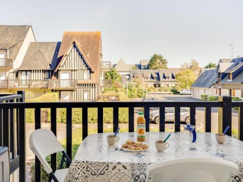 Cabourg Apartment | Apartment Fleur Marine-9 by Interhome
