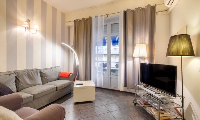 Carre d'Or Apartment | Apartment 'Florence' with Balcony, Wi-Fi and Air Conditioning
