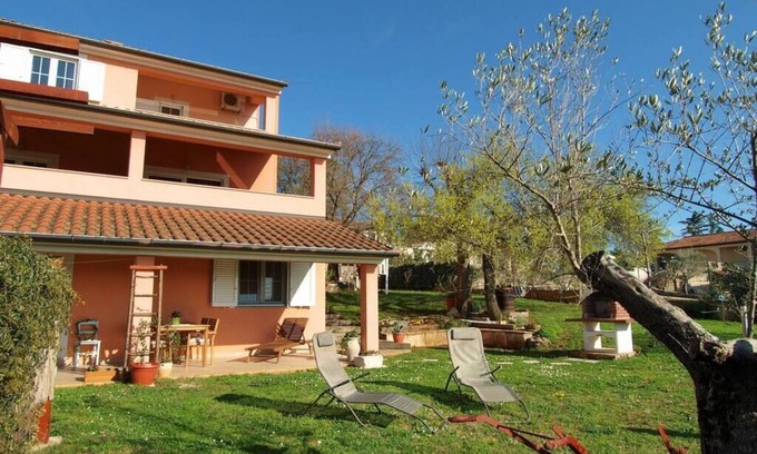 Bale Apartment | Apartment for 2 with beautiful garden