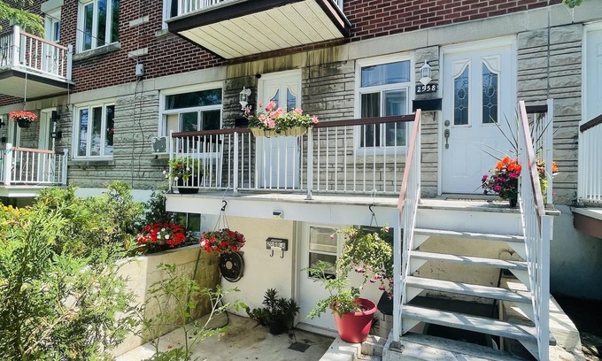 Villeray—Saint-Michel—Parc-Extension Apartment | Apartment for rent in Montreal