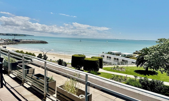 Royan Apartment | Apartment for rent with sea view