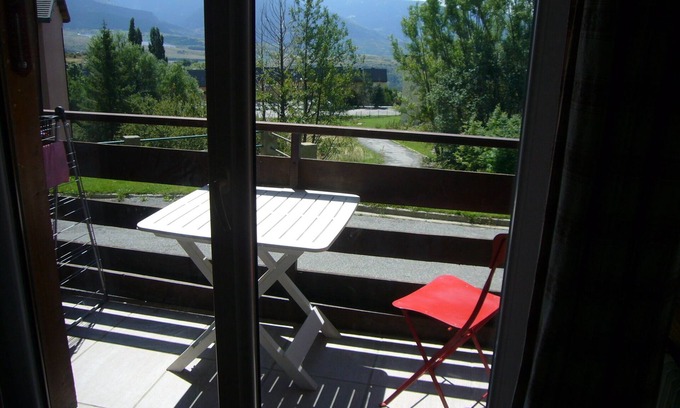 Font-Romeu-Odeillo-Via Apartment | APARTMENT F 3 SOUTH FACING BALCONY WITH FONT ROMEU WI FI