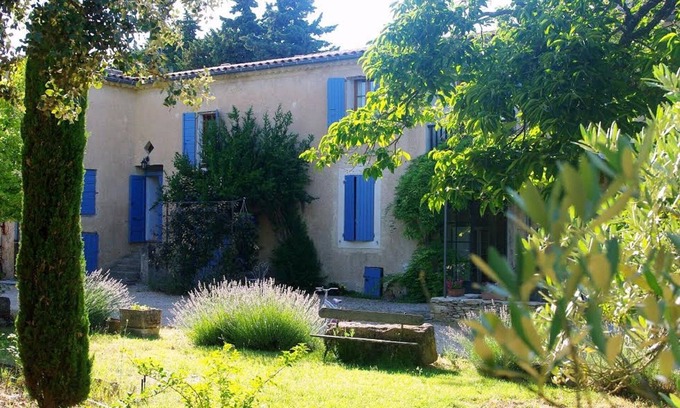 L'Isle-sur-la-Sorgue Cottage | Apartment in Farmhouse