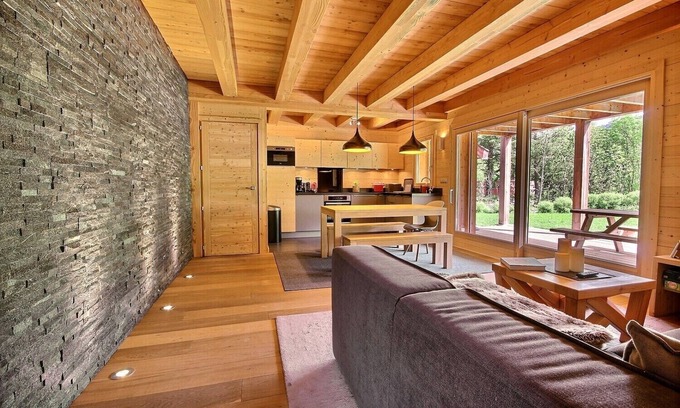 Le Serre Barbin Apartment | Apartment in chalet 5 minutes from the slopes and from the cross-country ski trails