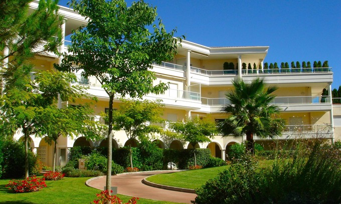 Mandelieu-La-Napoule Apartment | Apartment in peaceful location. Ideal for couples & young families.