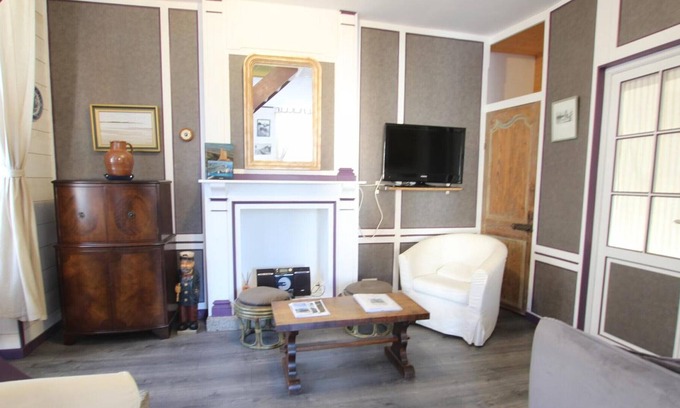 Saint-Vaast-la-Hougue Apartment | Apartment Saint-Vaast-la-Hougue, 3 bedrooms, 6 persons