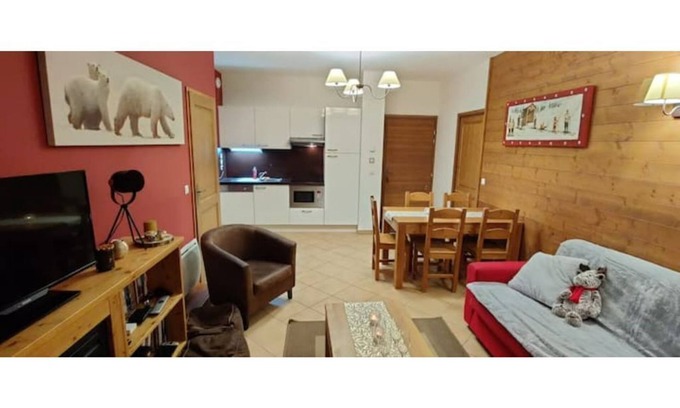 Sainte-Foy-Tarentaise Apartment | Apartment at the foot of the slopes