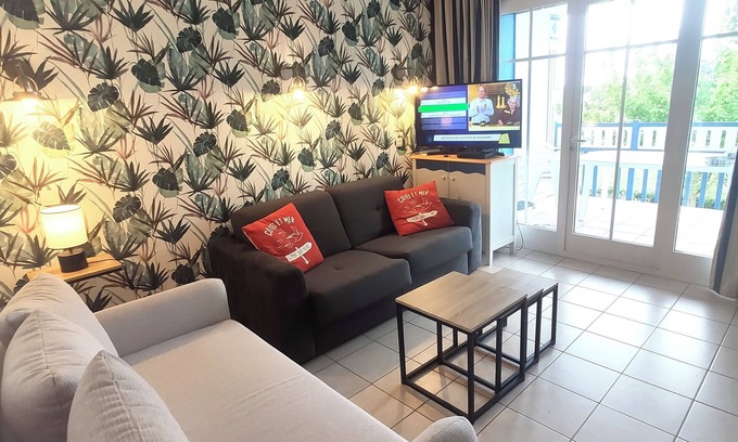 Bourgenay Apartment | Apartment T3 + large terrace on the Golf of Port Bourgenay