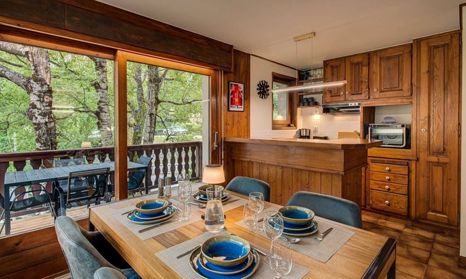 Chamonix City Centre Apartment | Apartment Grand Payot – Chamonix Centre – Alpes Travel – Sleeps 2-4