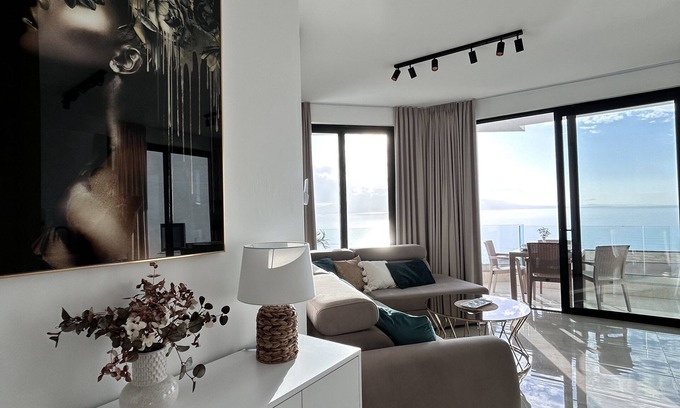 Qafe e Gjashtes Apartment | Apartment Green Saranda
