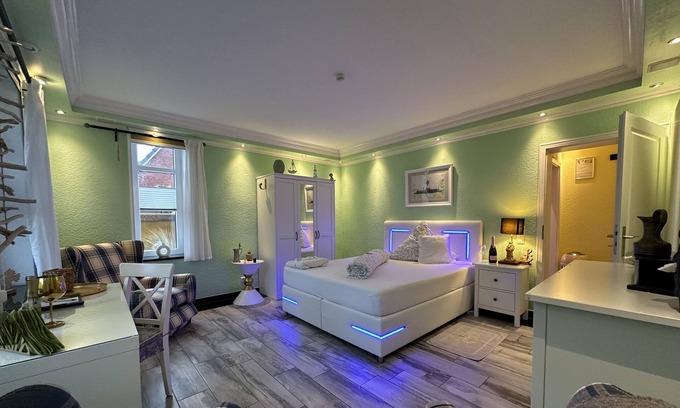 Neufeld Apartment | Apartment > H A I < With Livestile - Schöner Wohnen