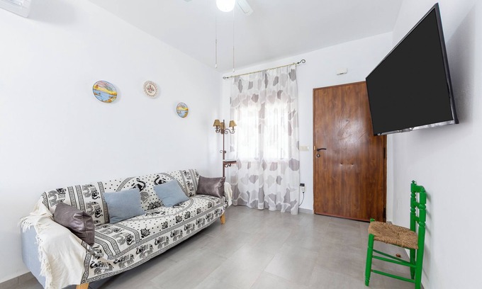 Fernan Perez Apartment | Apartment 'Habitaciones' with Mountain View, Wi-Fi and Air Conditioning