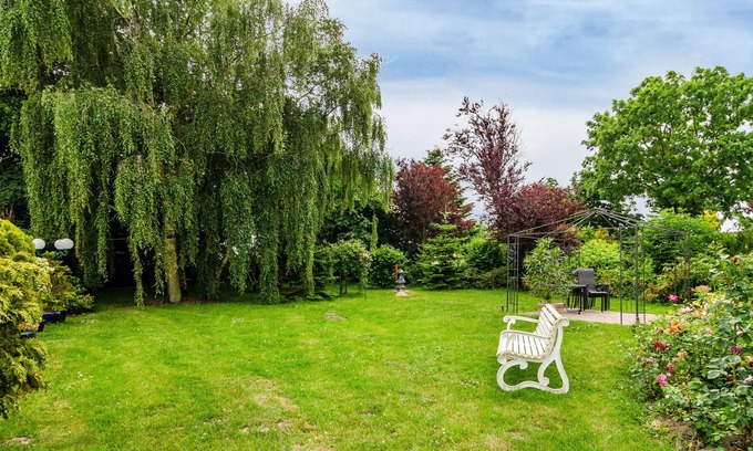 Nesse Apartment | Apartment 'Haus Birke' with Shared Terrace, Shared Garden and Balcony