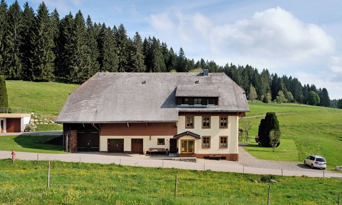 Grafenhausen Apartment | Apartment 'Haus Brunner' with Mountain View, Private Terrace and Wi-Fi