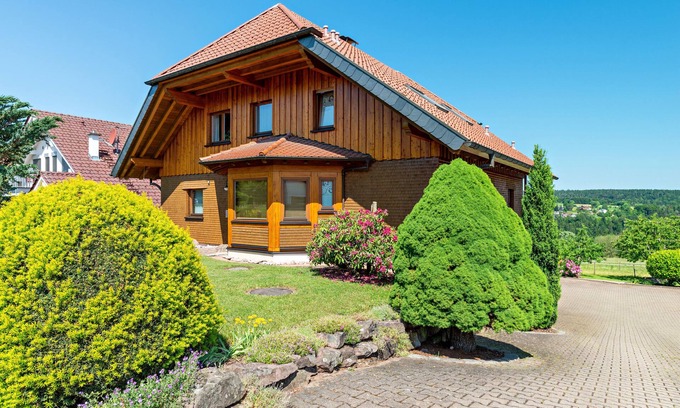 Schoemberg Apartment | Apartment 'Haus Erlenmaier' with Shared Garden and Wi-Fi