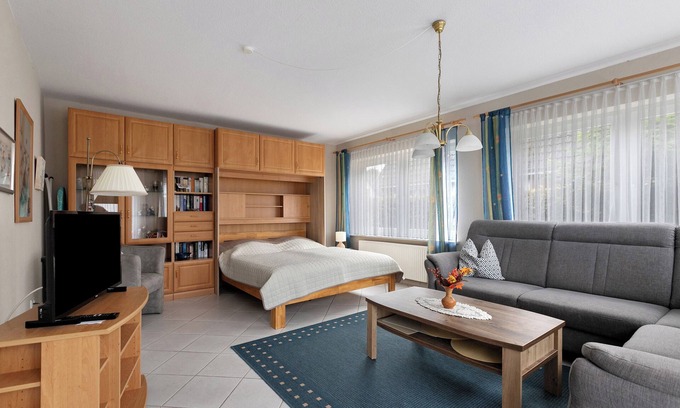 Wesselburen Apartment | Apartment 'Haus Gartenidylle' with Private Terrace, Private Garden and Wi-Fi