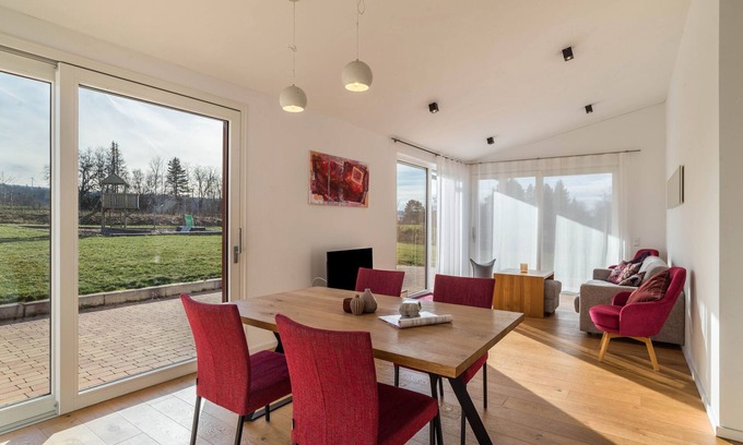 Conweiler Apartment | Apartment 'Herbst' with Shared Pool, Private Terrace and Wi-Fi