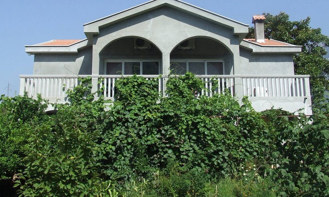 Zelenika House | Apartment Home In Peaceful Area Close To The Sea