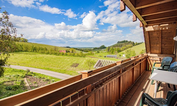 Oberkirch Apartment | Apartment 'Horizonte' with Balcony and Wi-Fi