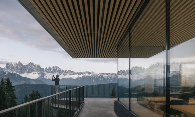 Bressanone Apartment | Apartment Hotel "Anders Mountain Suites 6" with Private Sauna, Slope Access & Wi-Fi