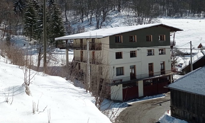 Montaimont Apartment | Apartment/house 12 people, Pontchéry