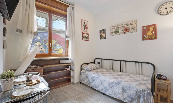 San Salvario Apartment | Apartment 'Il Gattino Di Torino Monolocale' with Wi-Fi and Air Conditioning