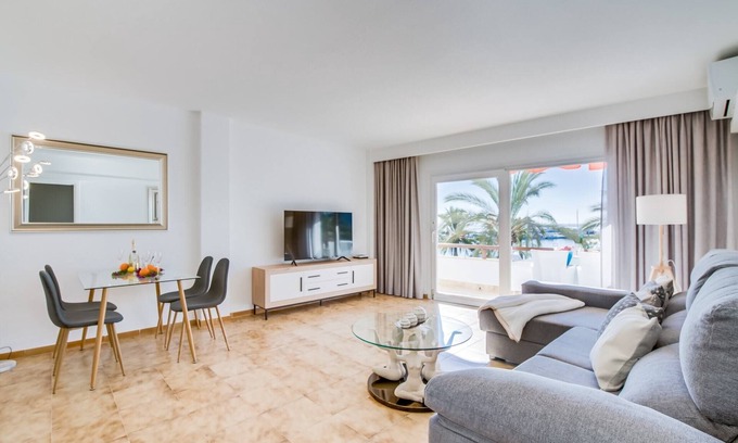 Alcudia Apartment | Apartment in Alcudia with Stunning Sea Views