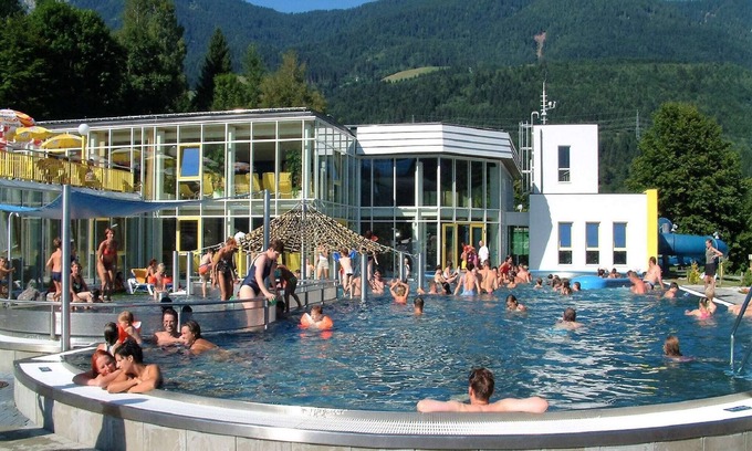 Mauthen Villa | Apartment in Koetschach-Mauthen near ski area