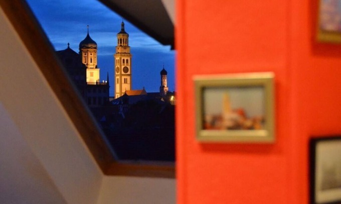 Innenstadt Apartment | Apartment in Augsburg with Whirlpool Bathtub
