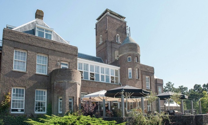 Bergen aan Zee Apartment | Apartment in Bergen aan Zee near the Beach
