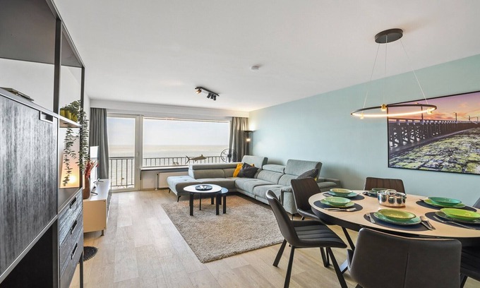 Blankenberge Apartment | Apartment in Blankenberge with Sea Views