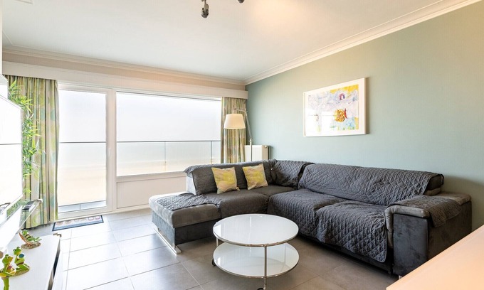 Blankenberge Apartment | Apartment in Blankenberge with Sea Views