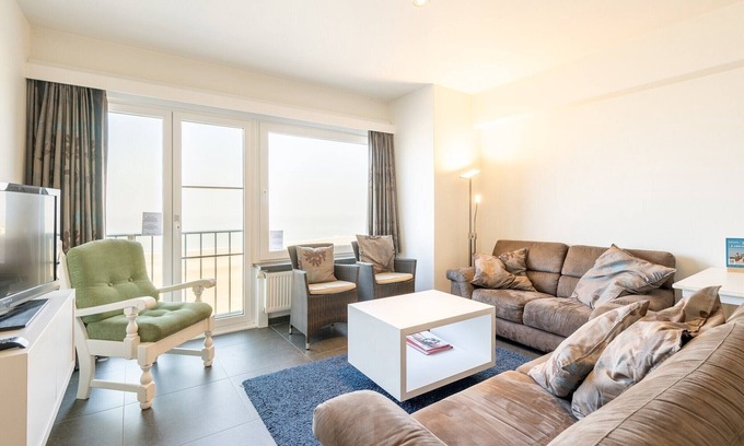 Blankenberge Apartment | Apartment in Blankenberge with Sea Views