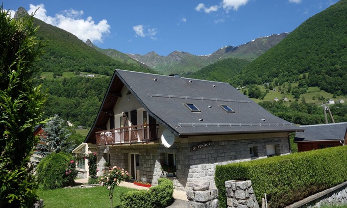 Cauterets Apartment | Apartment * in chalet -WIFI private parking